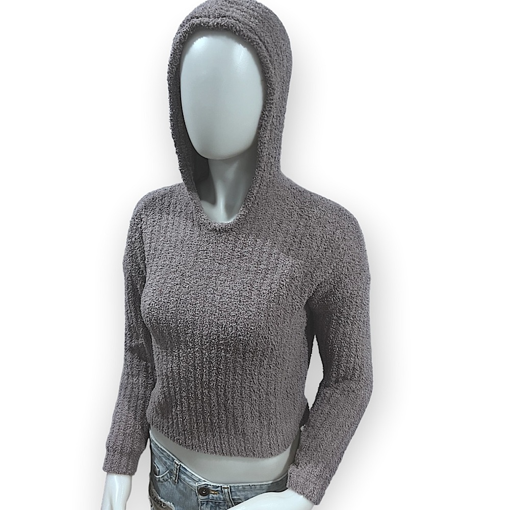 Hooded sweater